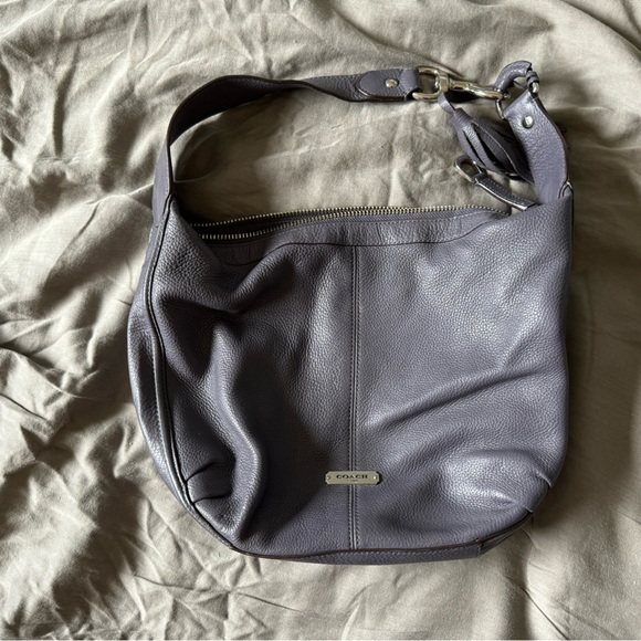 Coach Bag - Picture 2 of 7